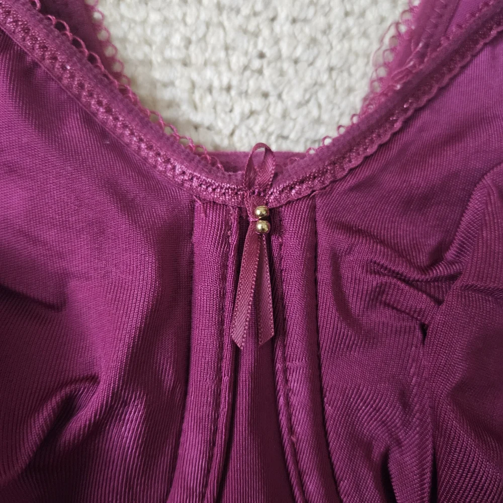 Wacoal Full Coverage Bra in Plum. 40DD *** NWOT. #855192